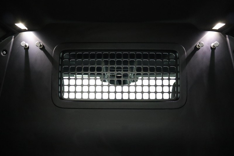 Used Land Rover Defender 2025 for sale - 77300592: Photo 30