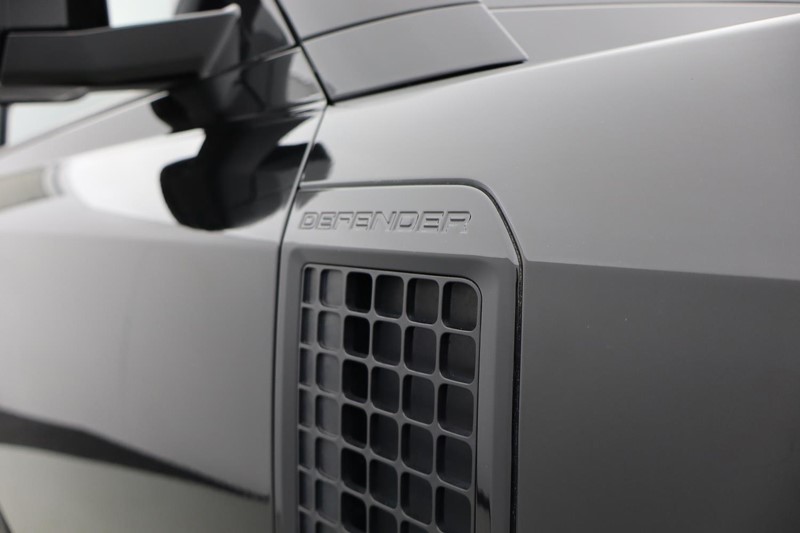 Used Land Rover Defender 2025 for sale - 77300592: Photo 39