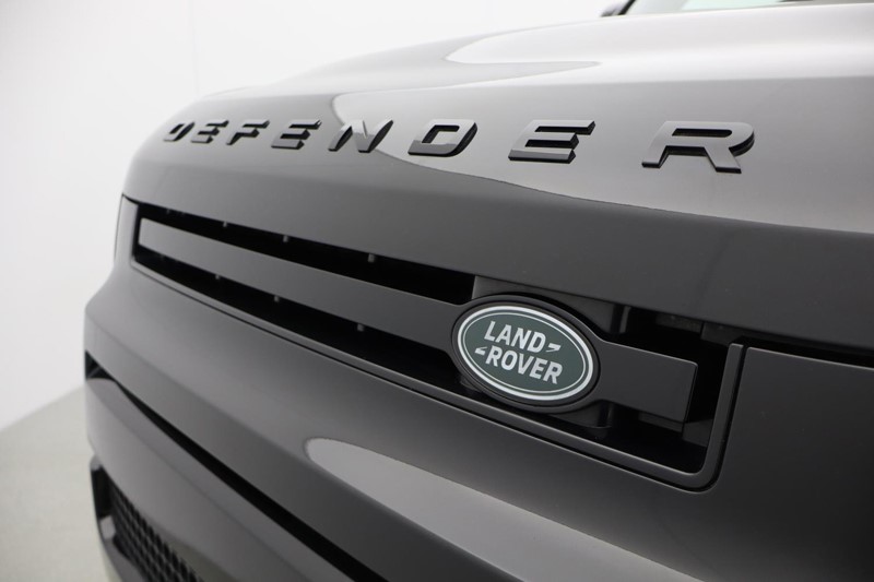 Used Land Rover Defender 2025 for sale - 77300592: Photo 41