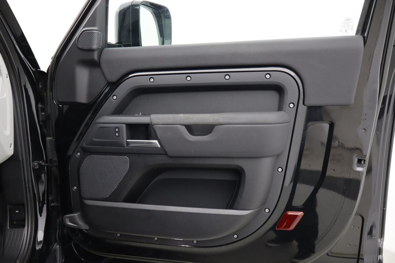 Used Land Rover Defender 2025 for sale - 77300592: Photo 46