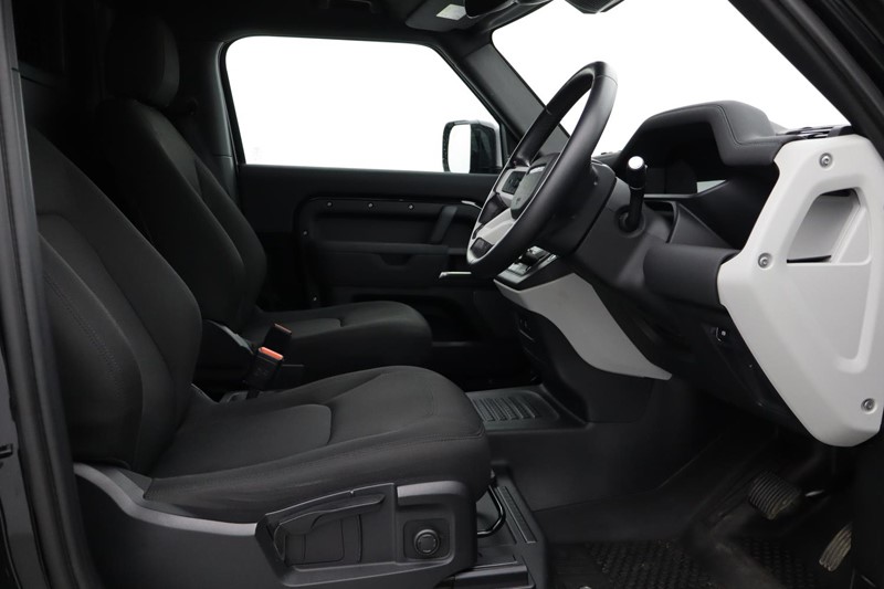 Used Land Rover Defender 2025 for sale - 77300592: Photo 48
