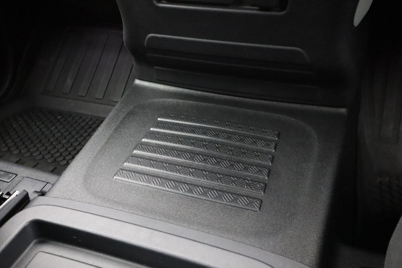 Used Land Rover Defender 2025 for sale - 77300592: Photo 68