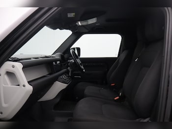 Used Land Rover Defender 2021 for sale - 79606896: Photo
