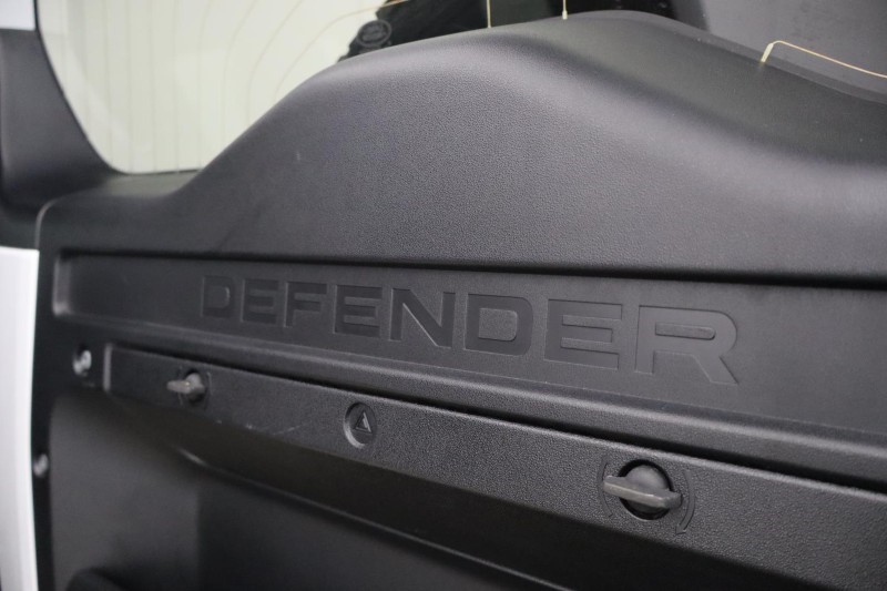 Used Land Rover Defender 2023 for sale - 78199128: Photo 28