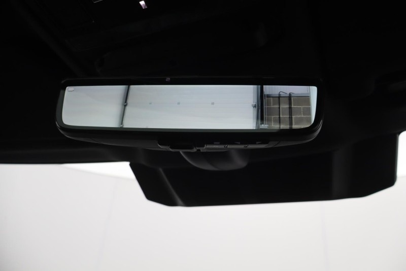 Used Land Rover Defender 2023 for sale - 78199128: Photo 42