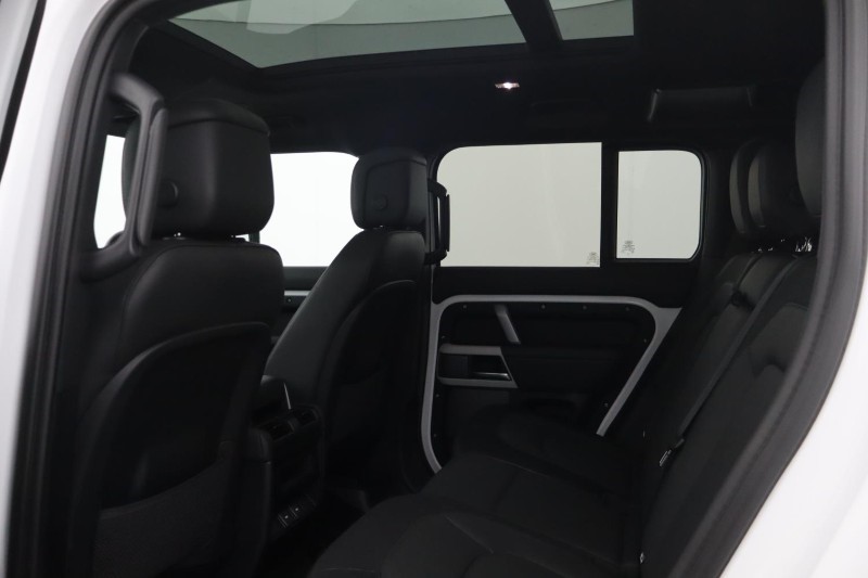 Used Land Rover Defender 2023 for sale - 78199128: Photo 5