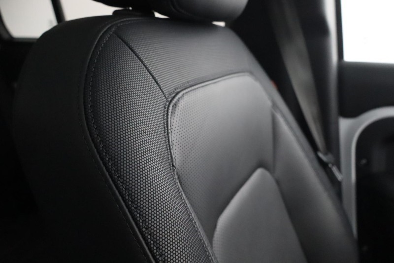 Used Land Rover Defender 2023 for sale - 78199128: Photo 56