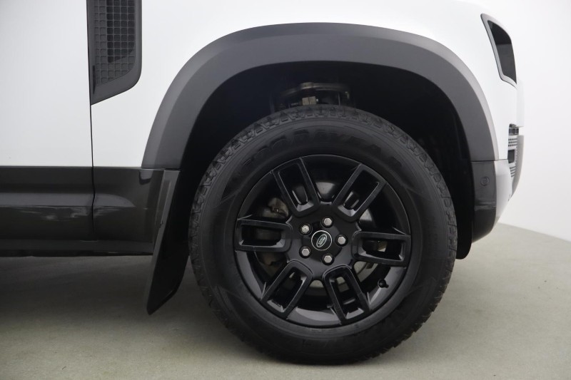 Used Land Rover Defender 2023 for sale - 78199128: Photo 9