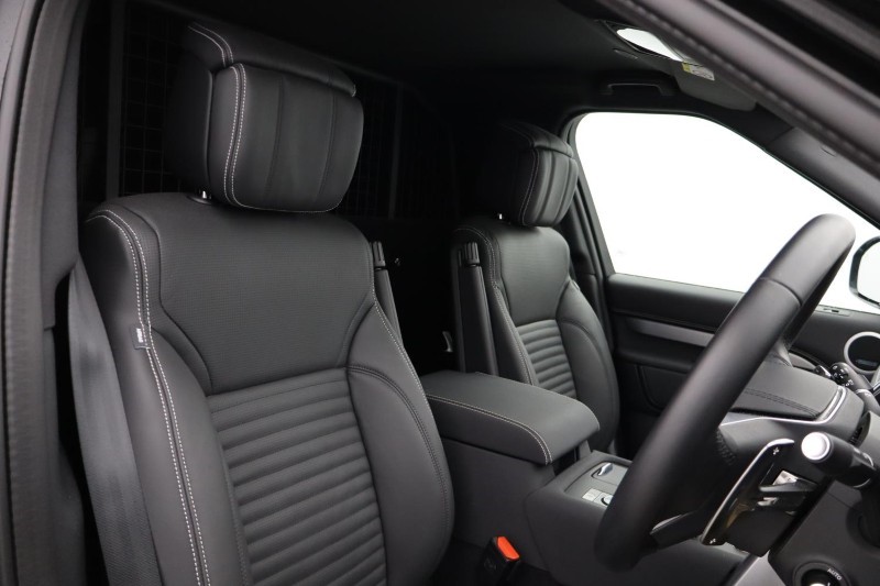 Used Land Rover Discovery 2025 for sale - 76981893: Photo 28