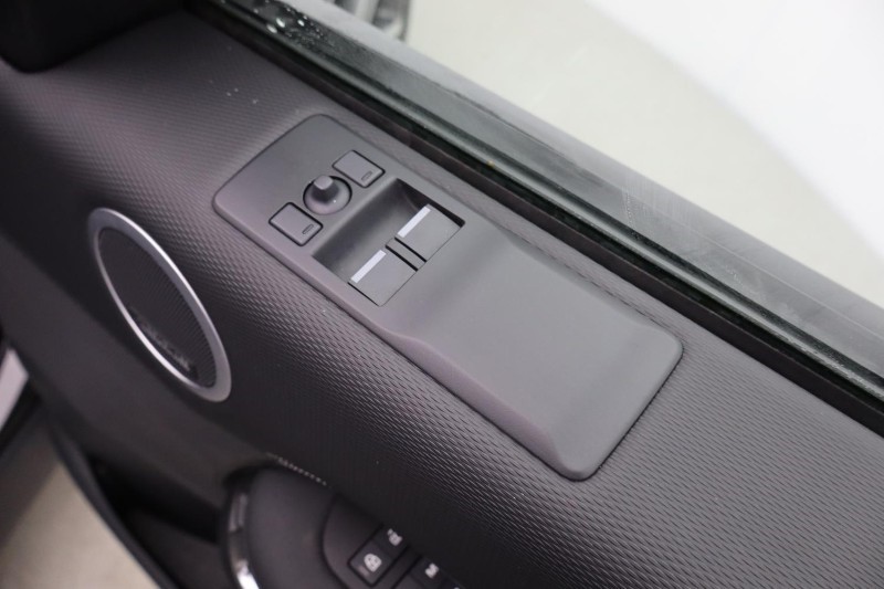 Used Land Rover Discovery 2025 for sale - 76981893: Photo 46