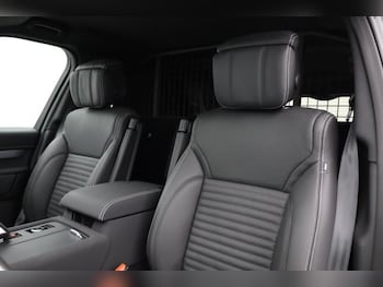 Used Land Rover Discovery 2025 for sale - 76981893: Photo