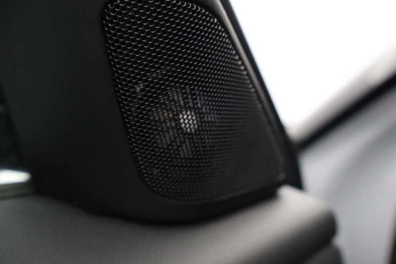 Used Land Rover Range Rover Velar 2025 for sale - 77592356: Photo 28