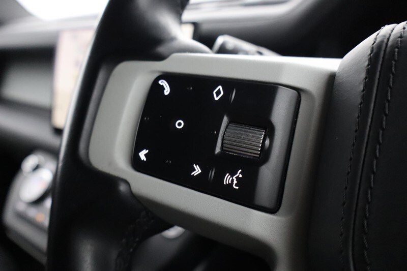 Used Land Rover Defender 2022 for sale - 77420512: Photo 30