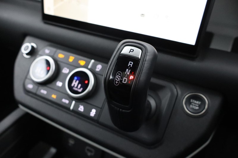 Used Land Rover Defender 2023 for sale - 77504472: Photo 13