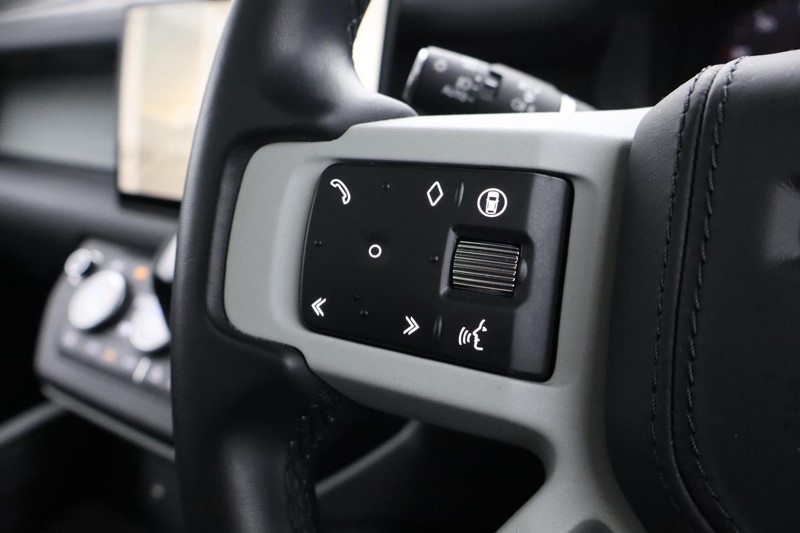Used Land Rover Defender 2023 for sale - 77504472: Photo 31