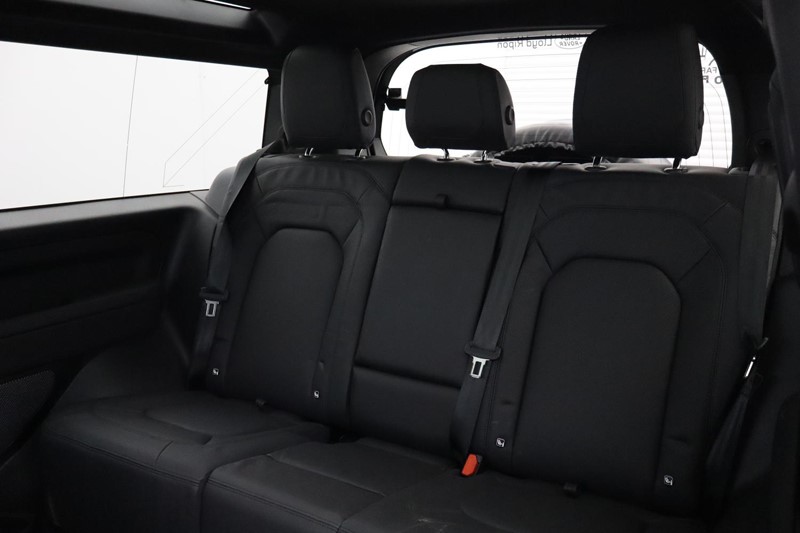 Used Land Rover Defender 2023 for sale - 77504472: Photo 4