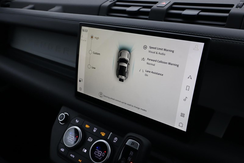 Used Land Rover Defender 2023 for sale - 77504472: Photo 40