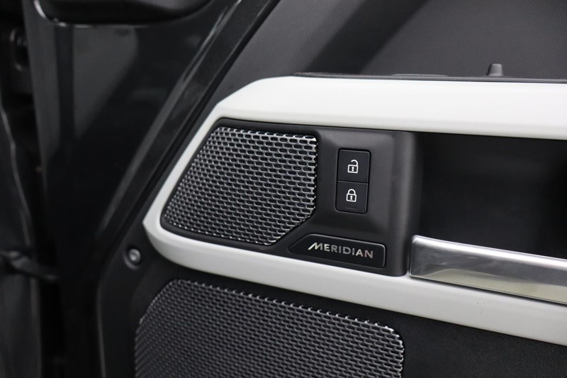 Used Land Rover Defender 2023 for sale - 77504472: Photo 43