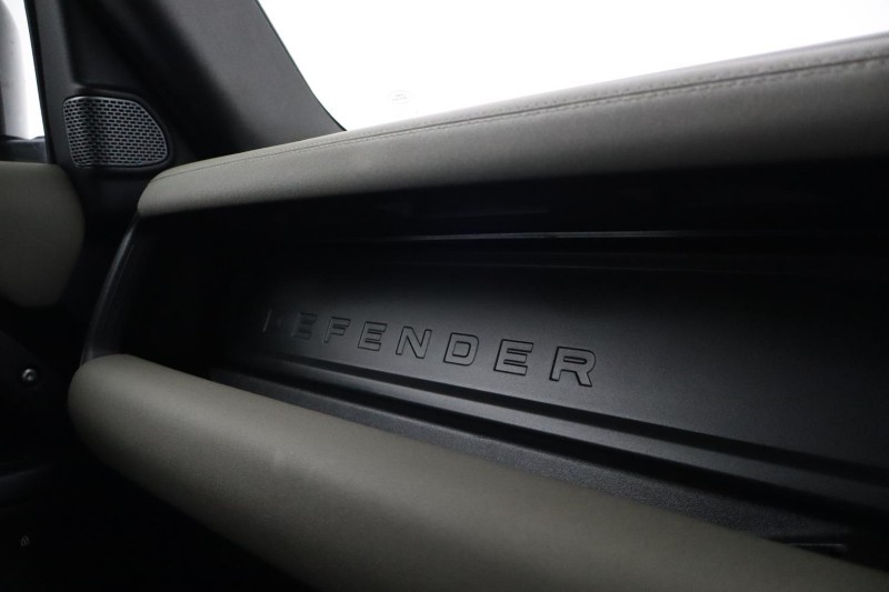 Used Land Rover Defender 2022 for sale - 77774597: Photo 42