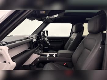 Used Land Rover Defender 2025 for sale - 79640407: Photo