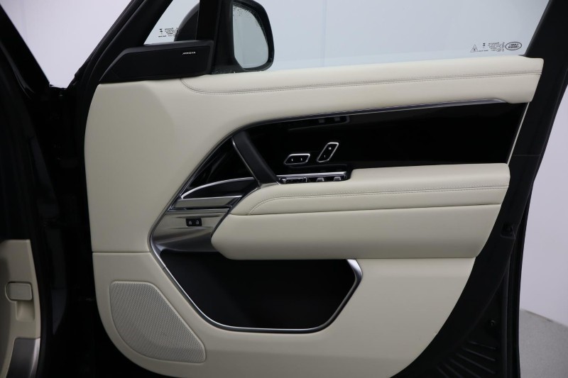 Used Land Rover Range Rover 2024 for sale - 76982516: Photo 38