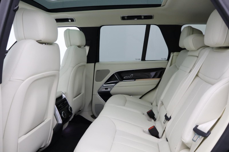 Used Land Rover Range Rover 2024 for sale - 76982516: Photo 4