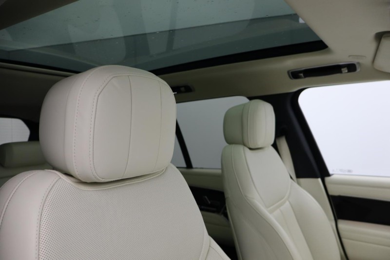 Used Land Rover Range Rover 2024 for sale - 76982516: Photo 42