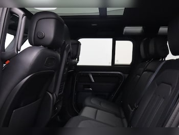 Used Land Rover Defender 2022 for sale - 78568604: Photo