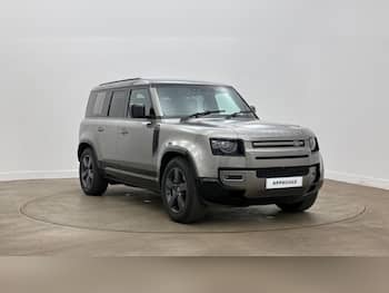 Used Land Rover Defender 2025 for sale - 79664223: Photo