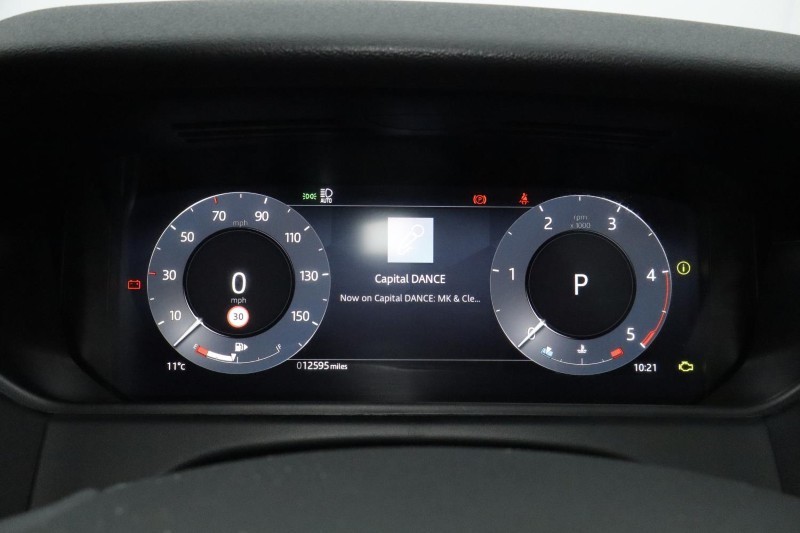 Used Land Rover Range Rover Velar 2025 for sale - 76981486: Photo 16