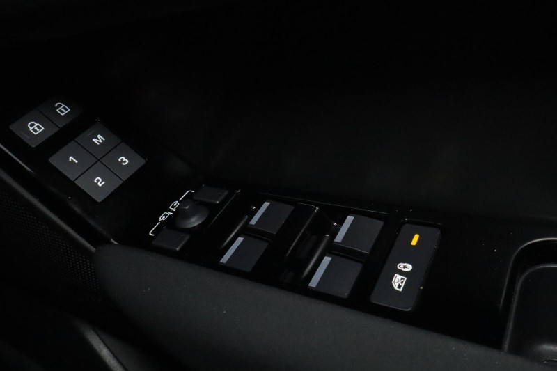 Used Land Rover Range Rover Velar 2025 for sale - 76981486: Photo 53