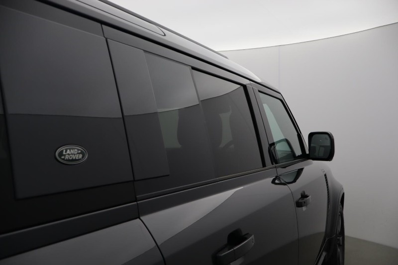 Used Land Rover Defender 2024 for sale - 77988573: Photo 32