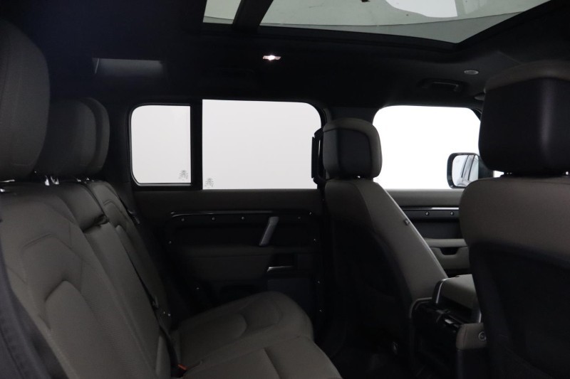 Used Land Rover Defender 2024 for sale - 77988573: Photo 34