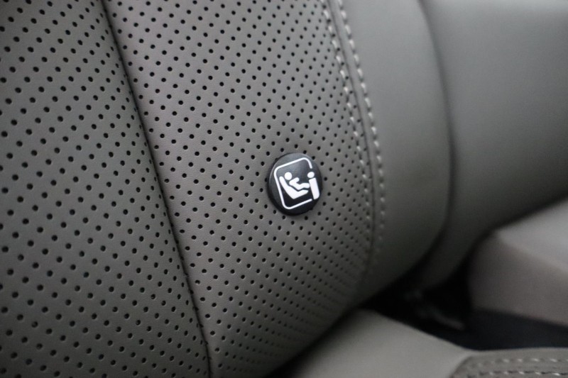 Used Land Rover Defender 2024 for sale - 77988573: Photo 35