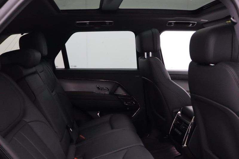 Used Land Rover Range Rover Sport 2024 for sale - 77148044: Photo 31