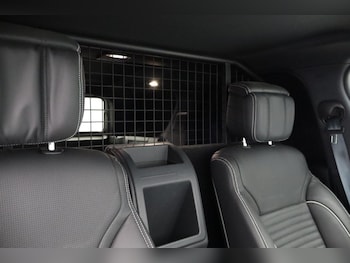 Used Land Rover Discovery 2024 for sale - 78067155: Photo