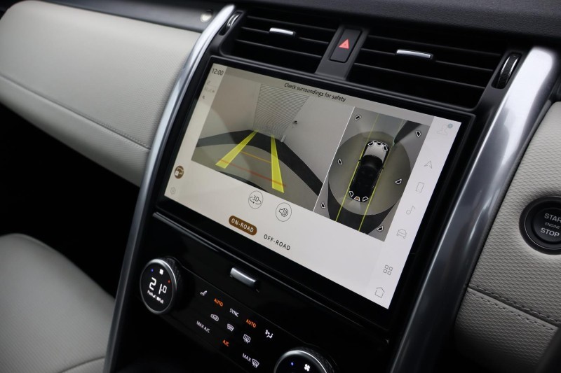 Used Land Rover Discovery 2023 for sale - 77025621: Photo 12