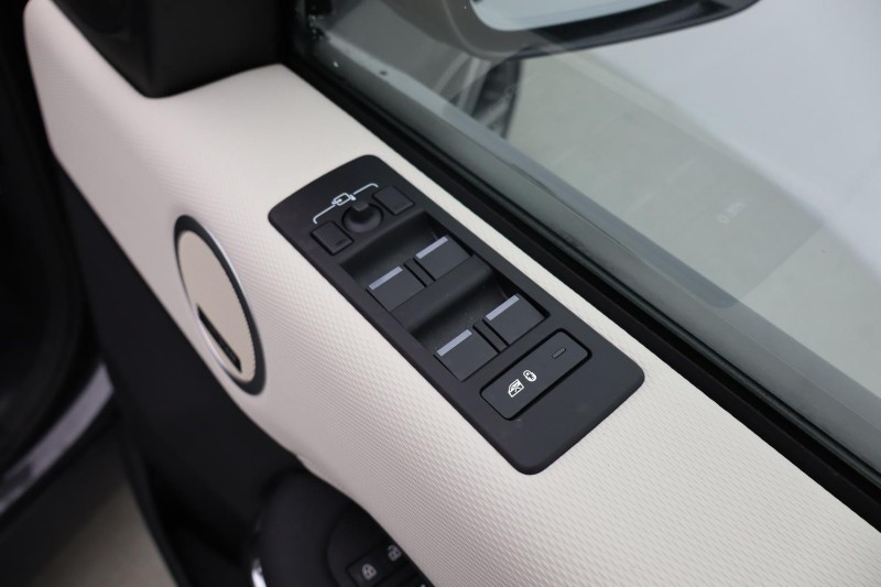 Used Land Rover Discovery 2023 for sale - 77025621: Photo 28