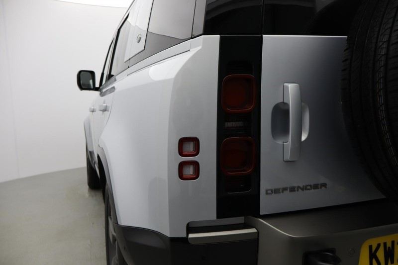 Used Land Rover Defender 2024 for sale - 76982204: Photo 19