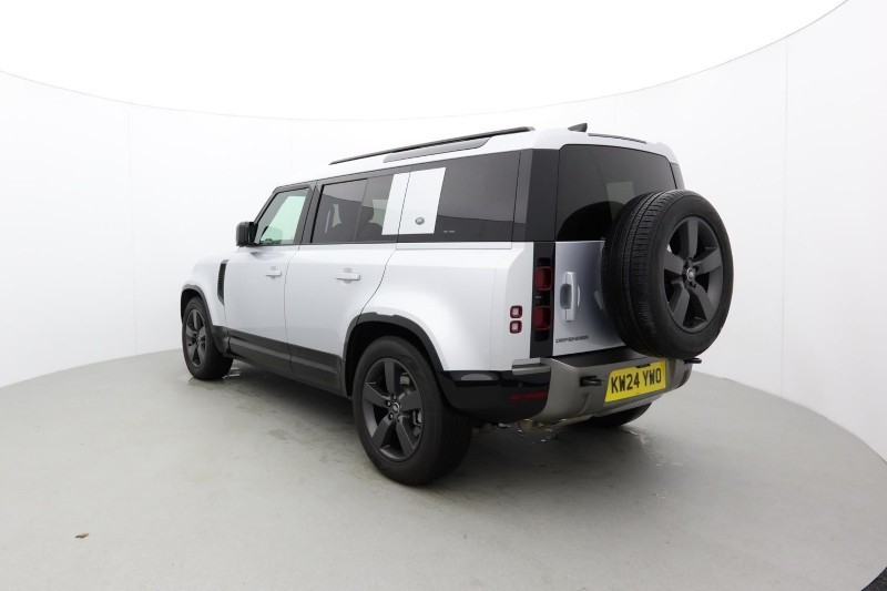 Used Land Rover Defender 2024 for sale - 76982204: Photo 2