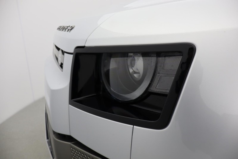 Used Land Rover Defender 2024 for sale - 76982204: Photo 25