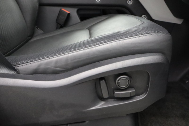 Used Land Rover Defender 2024 for sale - 76982204: Photo 43