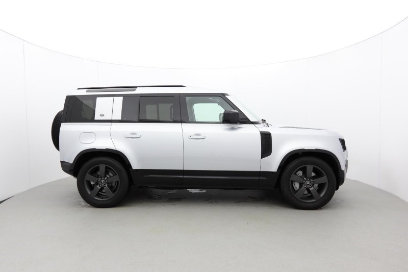 Used Land Rover Defender 2024 for sale - 76982204: Photo 5