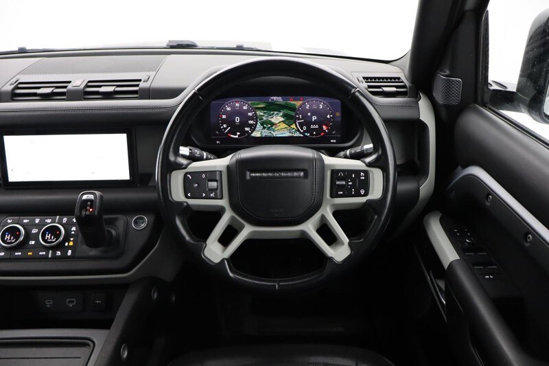 Used Land Rover Defender 2021 for sale - 77248137: Photo 11
