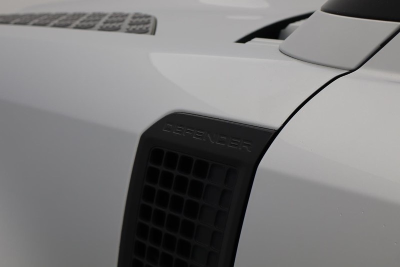 Used Land Rover Defender 2021 for sale - 77248137: Photo 20