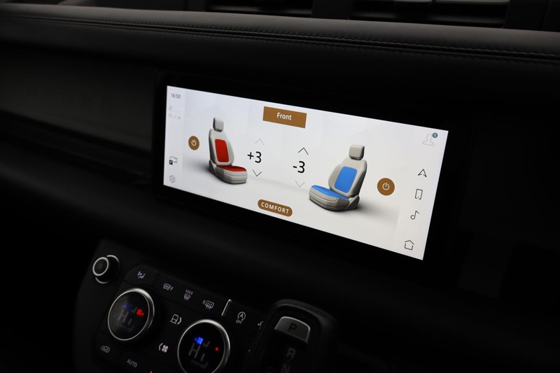 Used Land Rover Defender 2021 for sale - 77248137: Photo 30