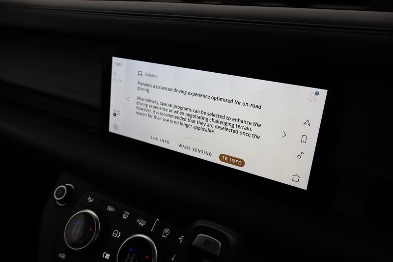 Used Land Rover Defender 2021 for sale - 77248137: Photo 35