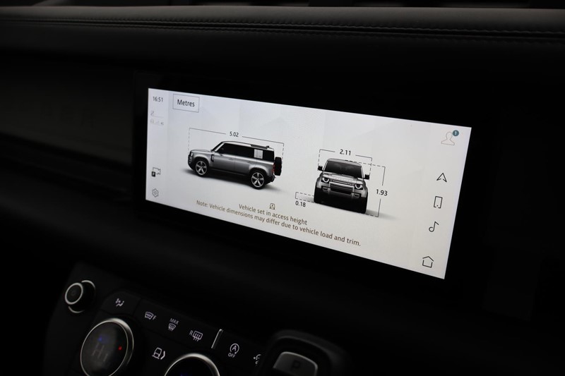 Used Land Rover Defender 2021 for sale - 77248137: Photo 36