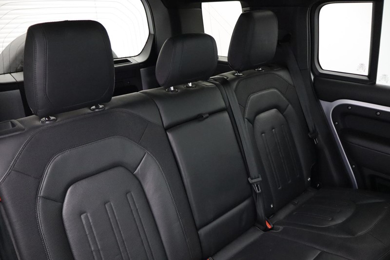 Used Land Rover Defender 2021 for sale - 77248137: Photo 38