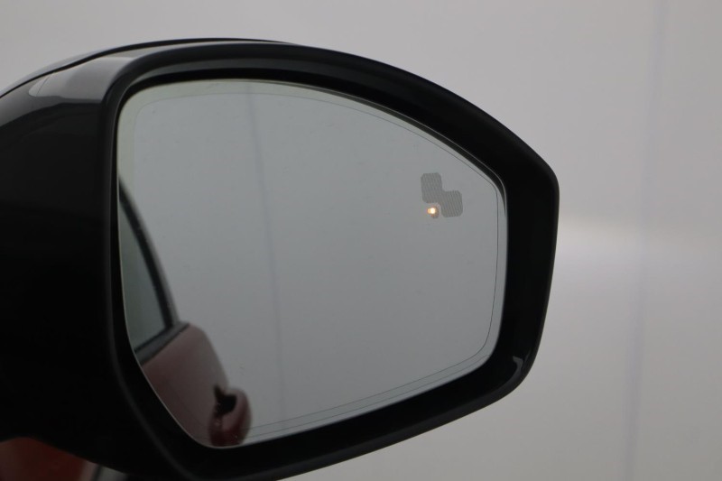 Used Land Rover Discovery Sport 2024 for sale - 77915621: Photo 37